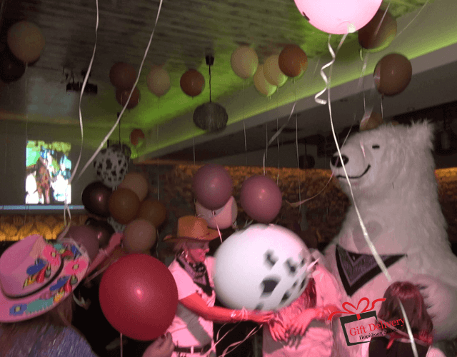 White Bear for Children's Kids Parties in Athens. Order a greeting from a polar bear in Athens. Polar bear for birthday. polar bear in Athens. Order a Polar Bear for children's kids parties. Animator White Polar Bear for a Children's kids Party in Athens. Mascotte White Polar Bear at a kids children's party. Gift Delivery.